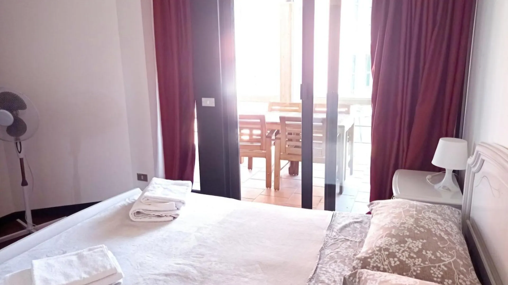 Apartamento Residence Villa Viola Fronte Lago Sirmione Italia